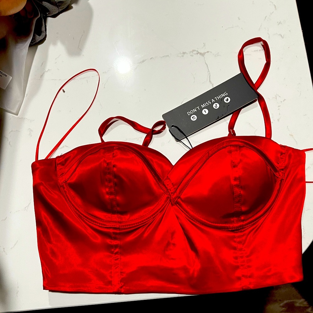 Red corset crop